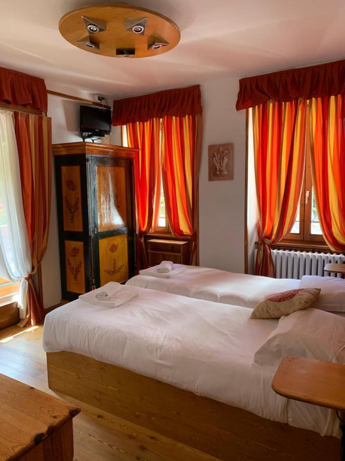 Hotel Capriolo Madesimo Exterior foto